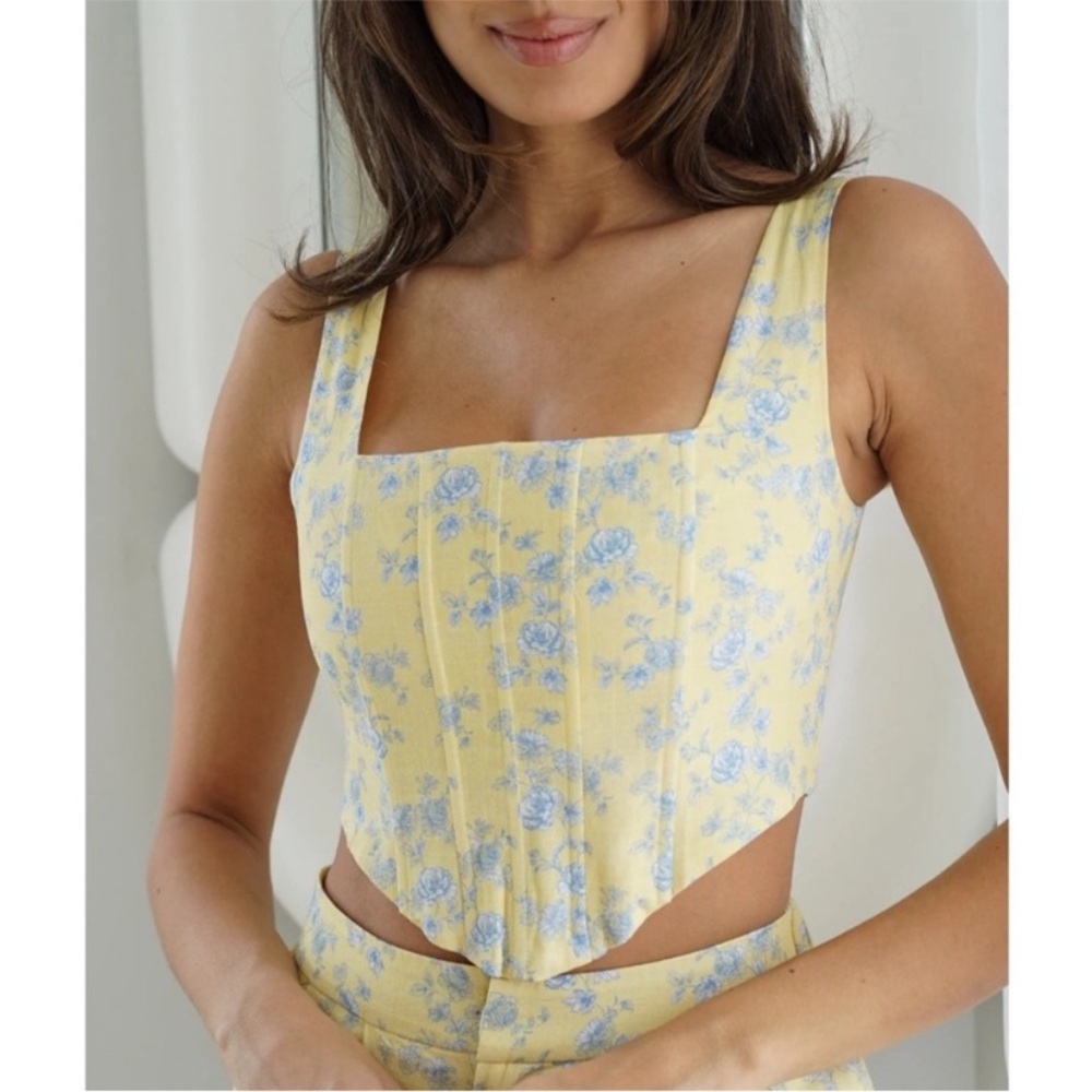 YLLW THE LABEL ANDIE LINEN CORSET TOP IN BUTTER TOILE FLORAL